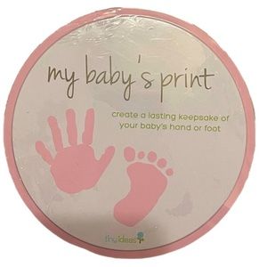 Baby’s Handprint Keepsake (tinyideas)